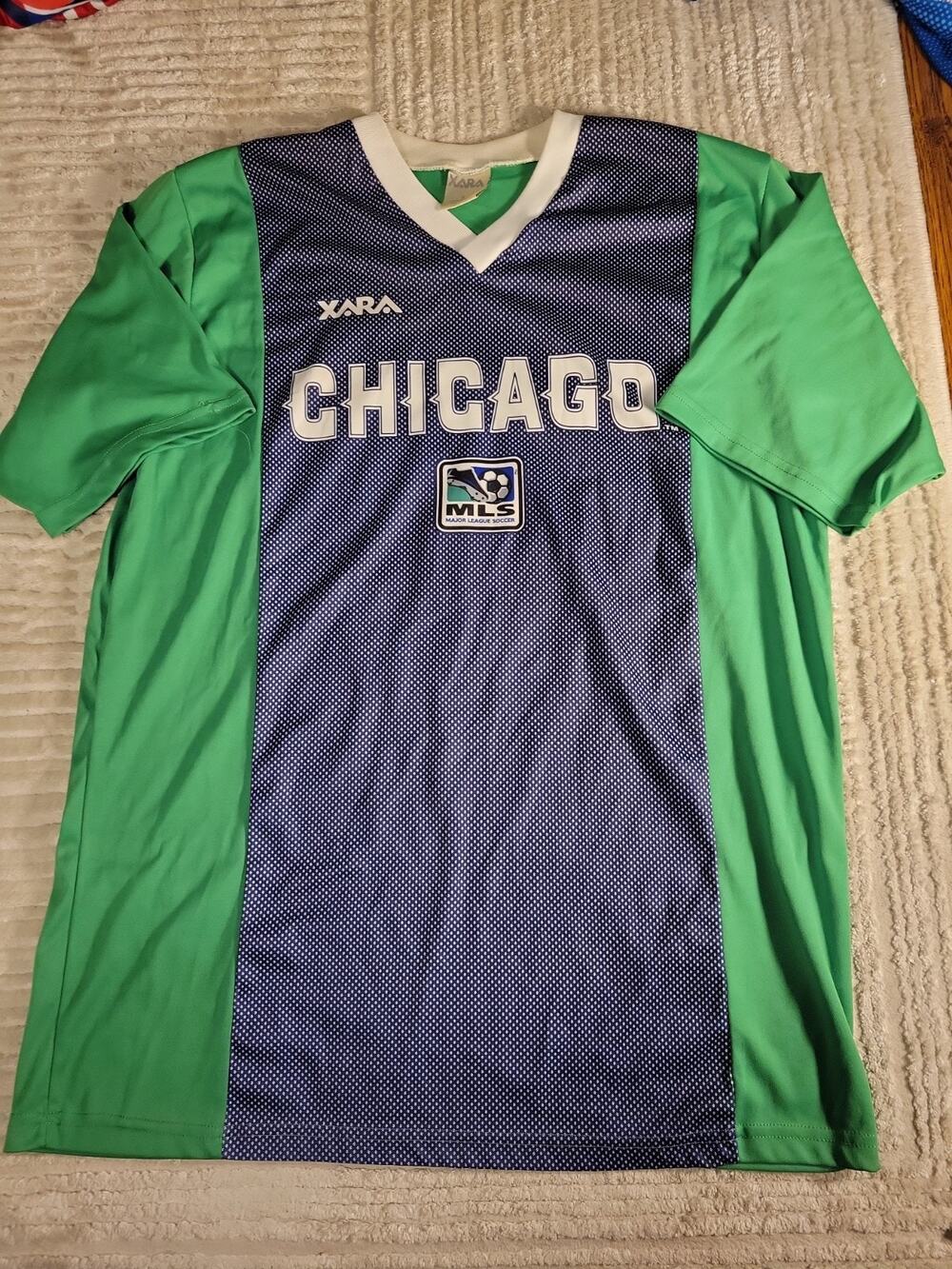 Chicago Fire MLS Soccer Jersey Mens Small Adult Top Futbol Xara
